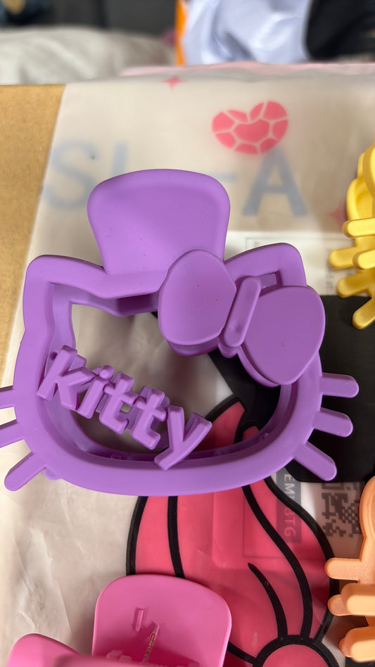 Hello Kitty inspired hair clip/claws